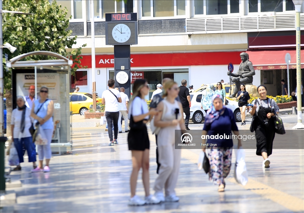 Ege'de sıcak hava etkili oluyor