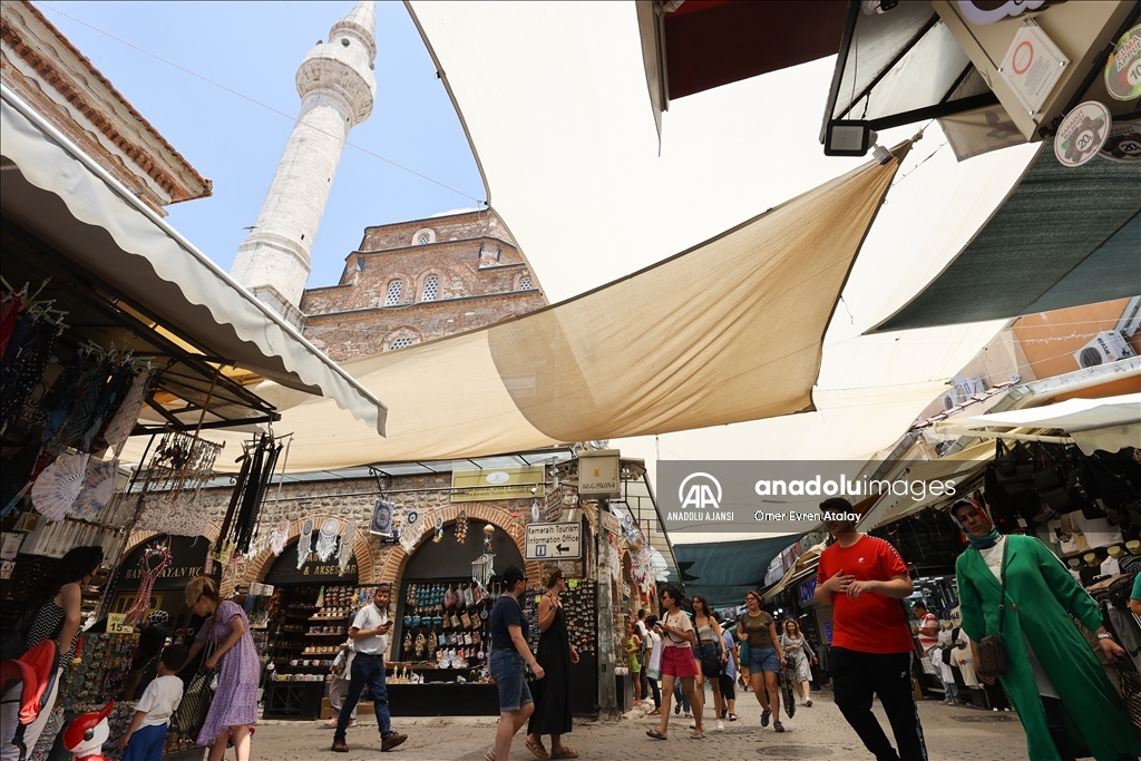 Ege'de sıcak hava etkili oluyor