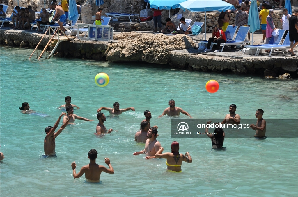 Mersin'de sıcak hava etkili oluyor