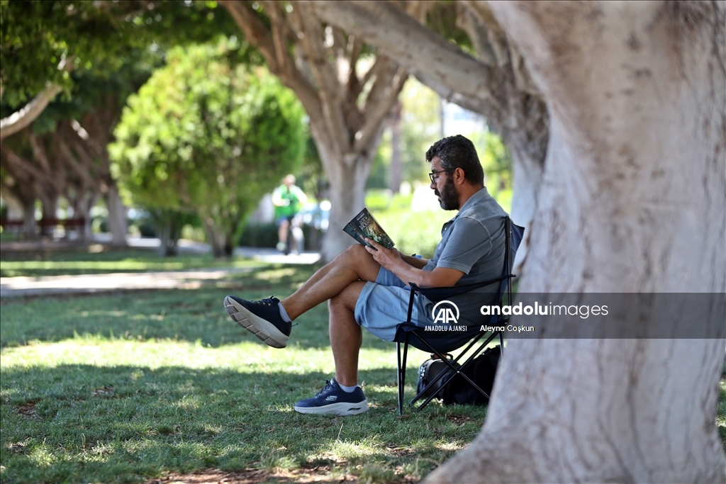 Mersin'de sıcak hava etkili oluyor