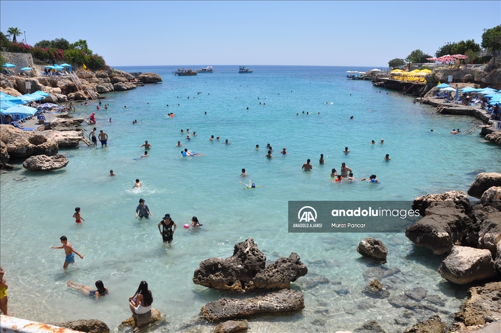 Mersin'de sıcak hava etkili oluyor