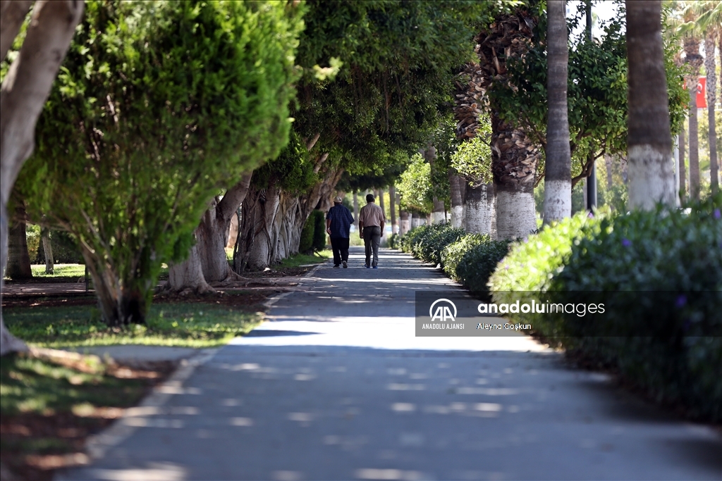 Mersin'de sıcak hava etkili oluyor