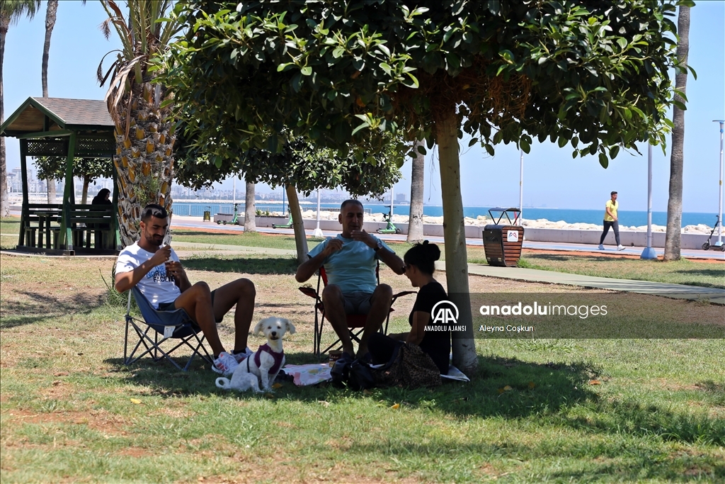 Mersin'de sıcak hava etkili oluyor