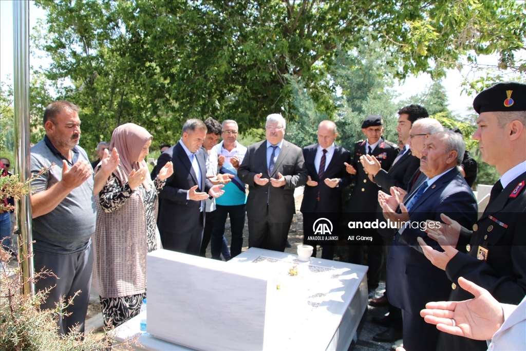 İç Anadolu'da 15 Temmuz dolayısıyla şehitlikler ziyaret edildi