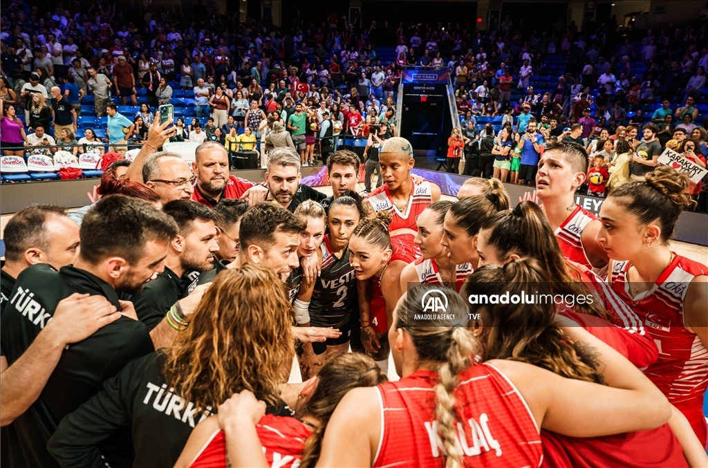 Turkish women's national volleyball team reach final after eliminating US 3-1 in semifinals