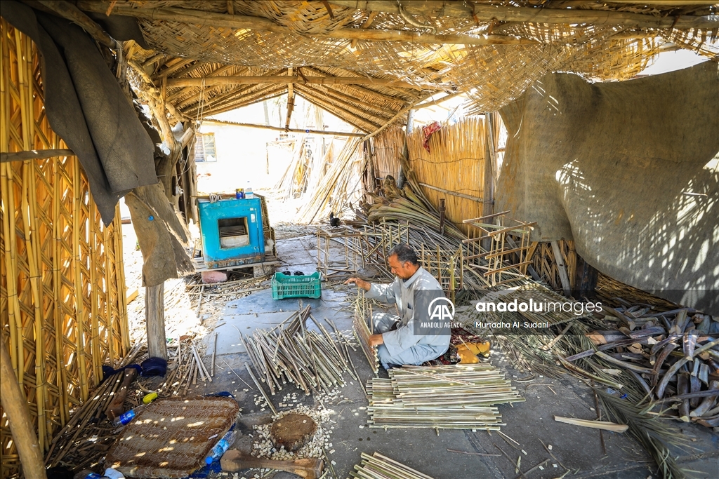 ئەو مۆبیلیاتانەی لە عێراق لە لاسقی گەڵای خورما دروست دەکرێن بەرگەی زۆر دەگرن