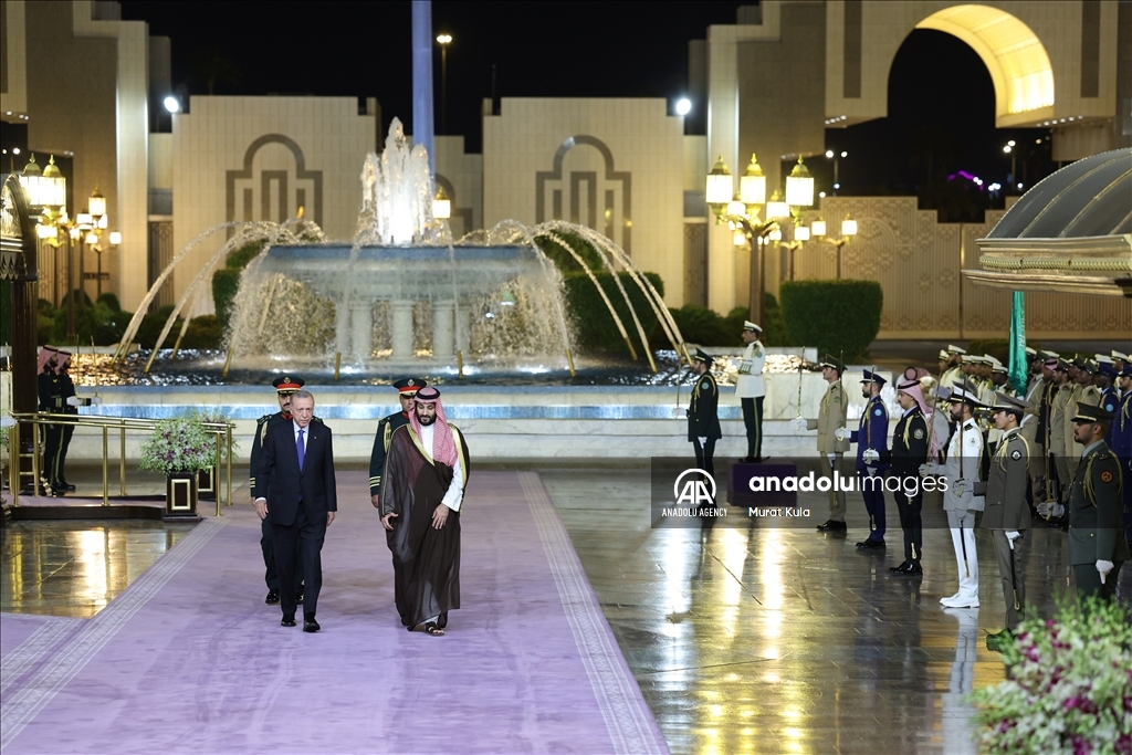 استقبال رسمی بن‌ سلمان از اردوغان در جده
