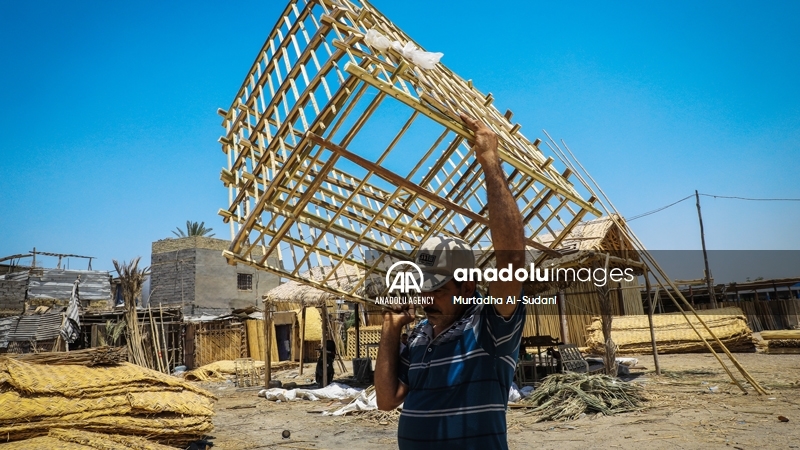 ئەو مۆبیلیاتانەی لە عێراق لە دار خورما دروست دەکرێن بەرگەی زۆر دەگرن
