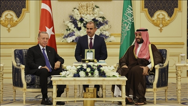 استقبال رسمی بن‌ سلمان از اردوغان در جده