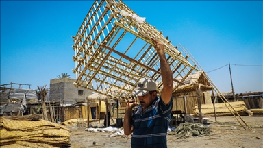 ئەو مۆبیلیاتانەی لە عێراق لە دار خورما دروست دەکرێن بەرگەی زۆر دەگرن