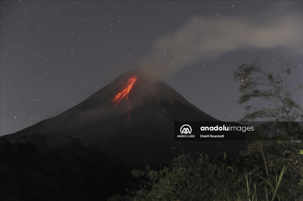 Merapi Yanardağı'nda volkanik hareketlilik