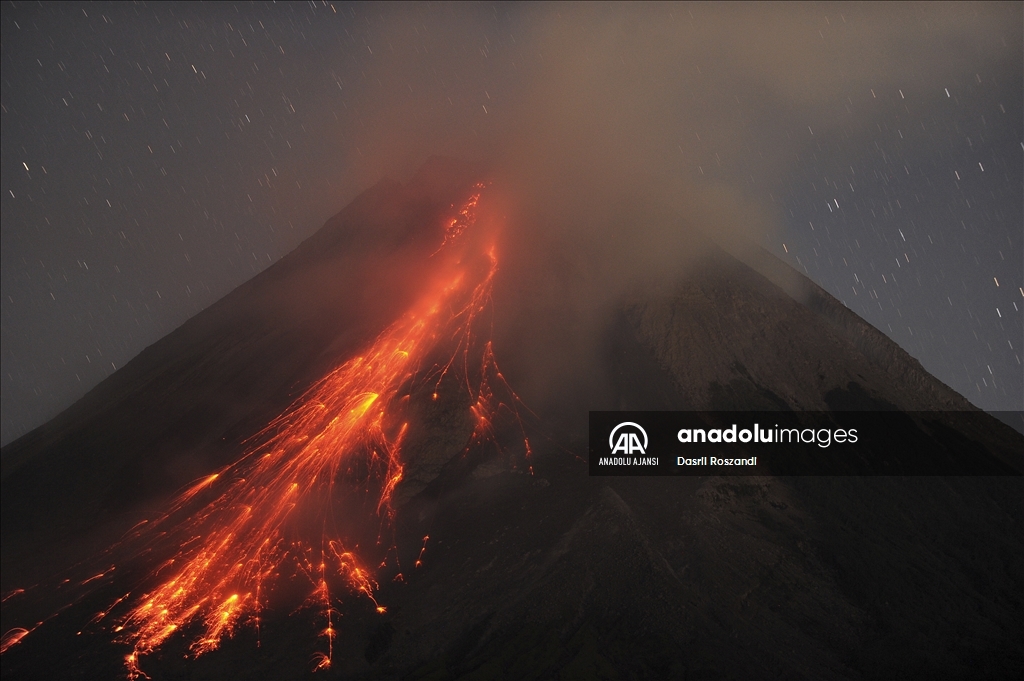 Merapi Yanardağı'nda volkanik hareketlilik