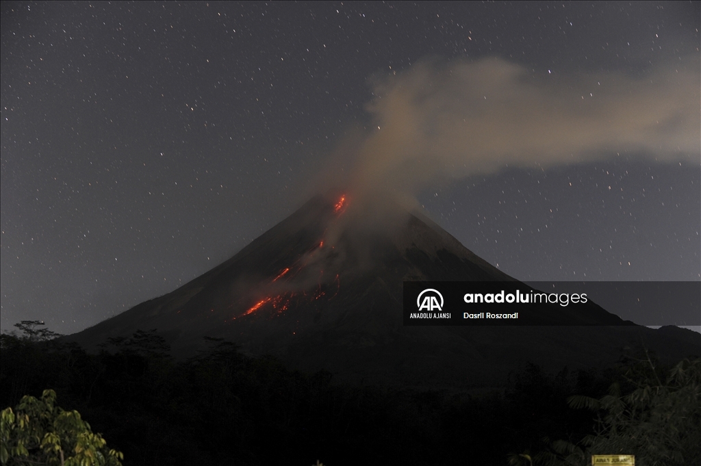 Merapi Yanardağı'nda volkanik hareketlilik