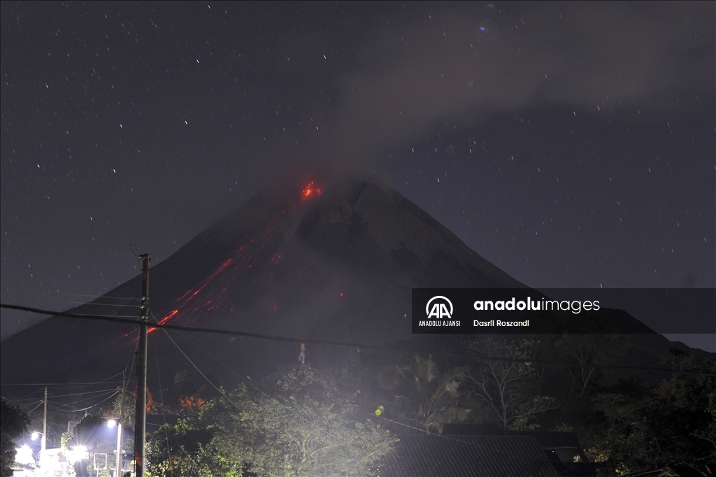 Merapi Yanardağı'nda volkanik hareketlilik