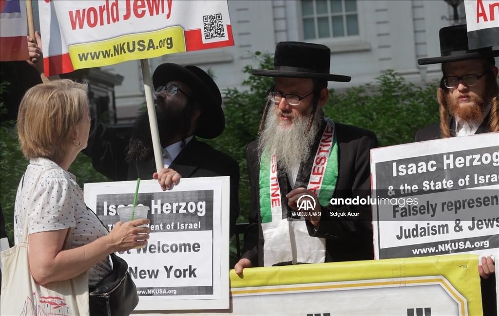 Hasidik Yahudiler İsrail Cumhurbaşkanı Herzog'u New York'ta protesto etti