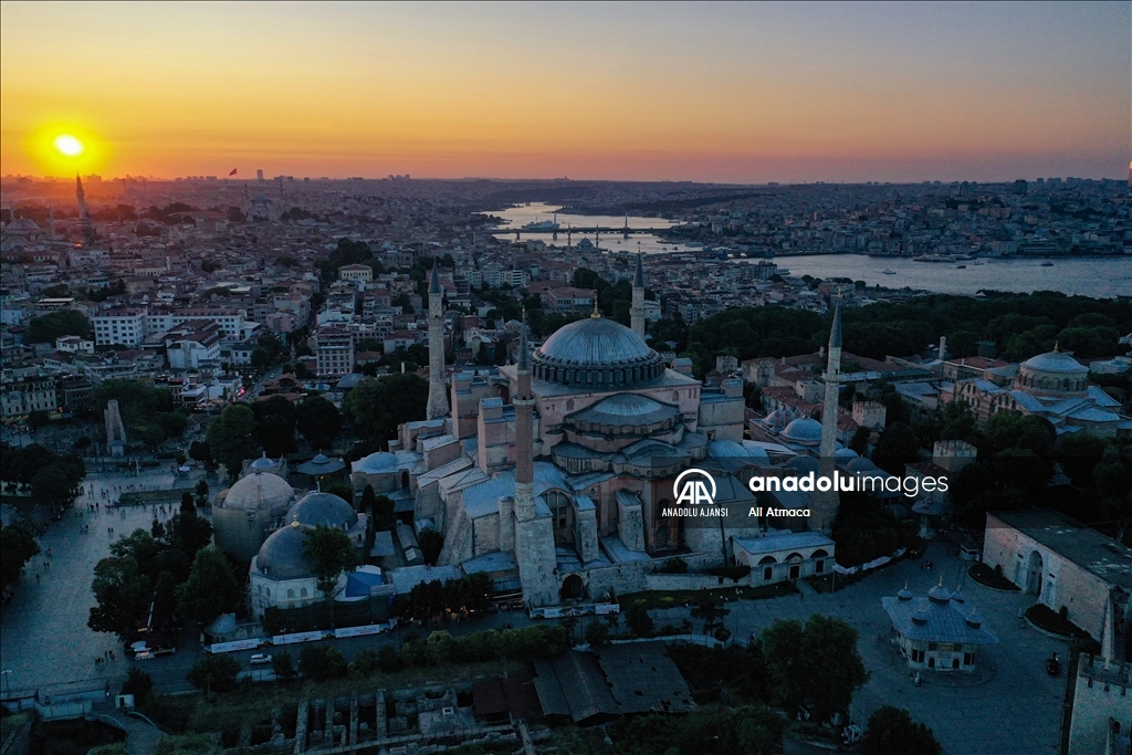 Yeniden ibadete açılan Ayasofya 3 yılda yaklaşık 21 milyon ziyaretçiyi ağırladı