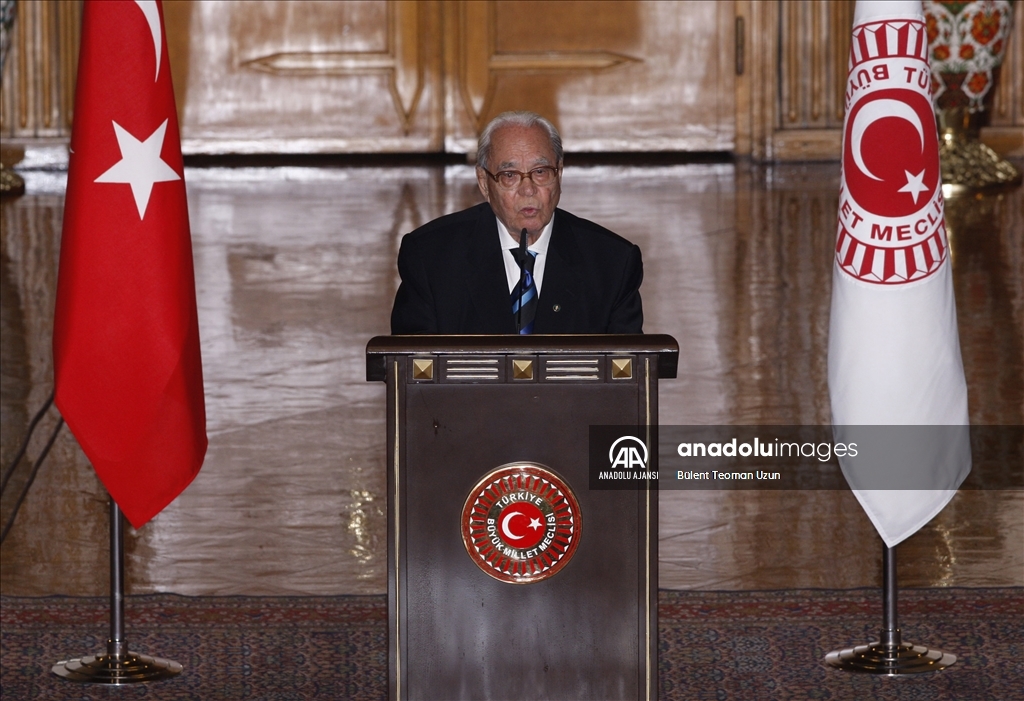 Tarihçi Prof. Dr. Halil İnalcık, TBMM Onur Ödülünün sahibi oldu