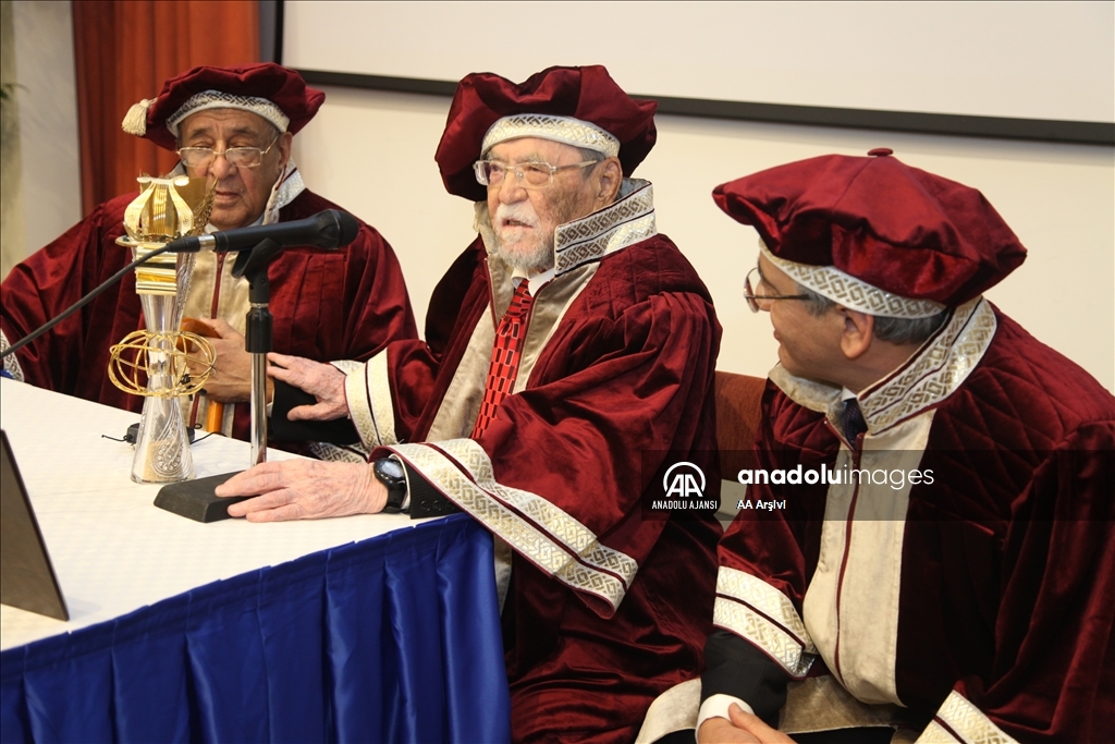 Tarihçi Prof. Dr. Halil İnalcık'a, "Avrasya Efsanesi" ödülü verildi