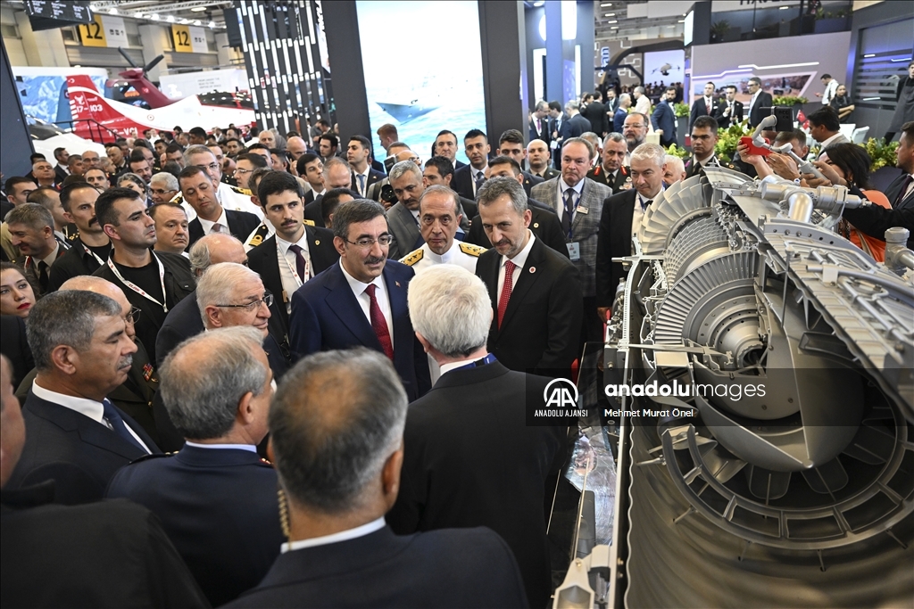 Dünya savunma sanayisini buluşturan IDEF'23 başladı
