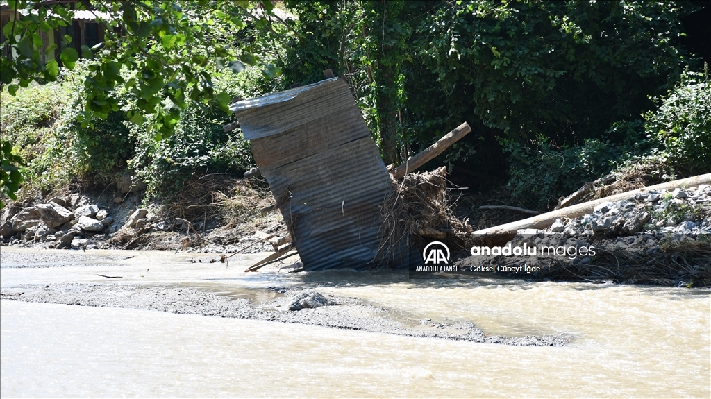 Düzce'deki selden etkilenen köyün sakinleri güvenli bir bölgeye taşınmak istiyor