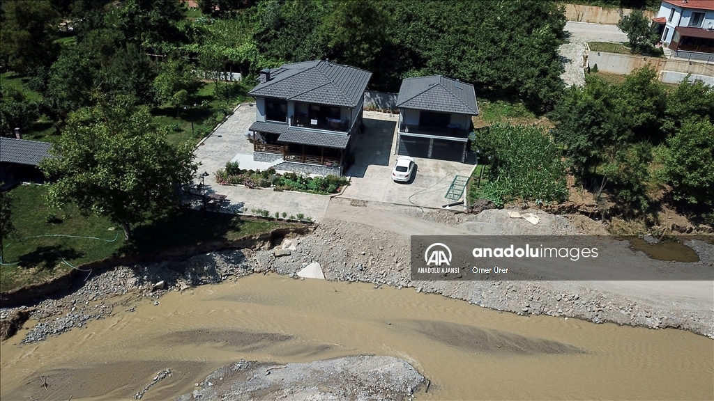 Düzce'deki selden etkilenen köyün sakinleri güvenli bir bölgeye taşınmak istiyor
