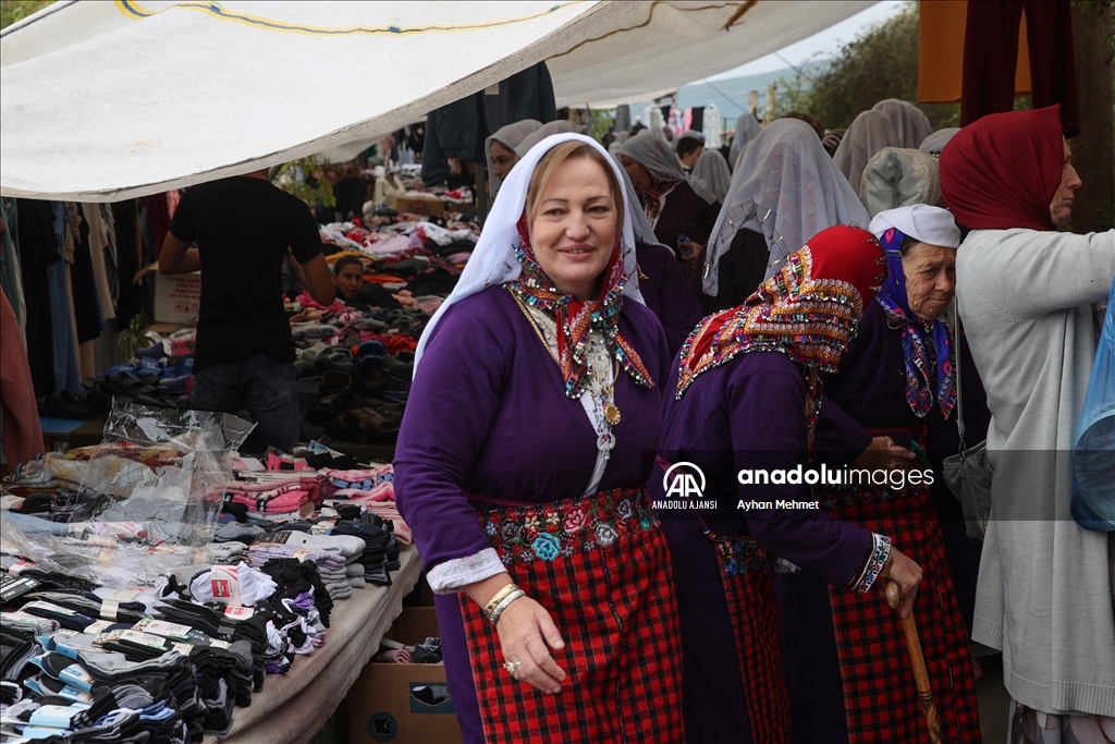 Batı Trakya'da Türk kadınları, Osmanlı döneminden kalma kıyafetleri yaşatmaya çalışıyor
