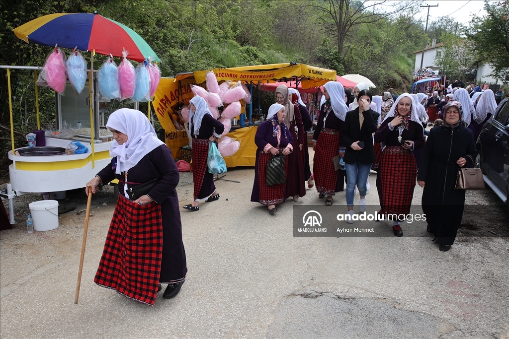 Batı Trakya'da Türk kadınları, Osmanlı döneminden kalma kıyafetleri yaşatmaya çalışıyor