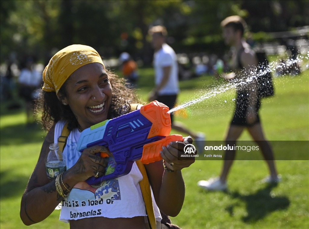 Central Park'ta su savaşı etkinliği