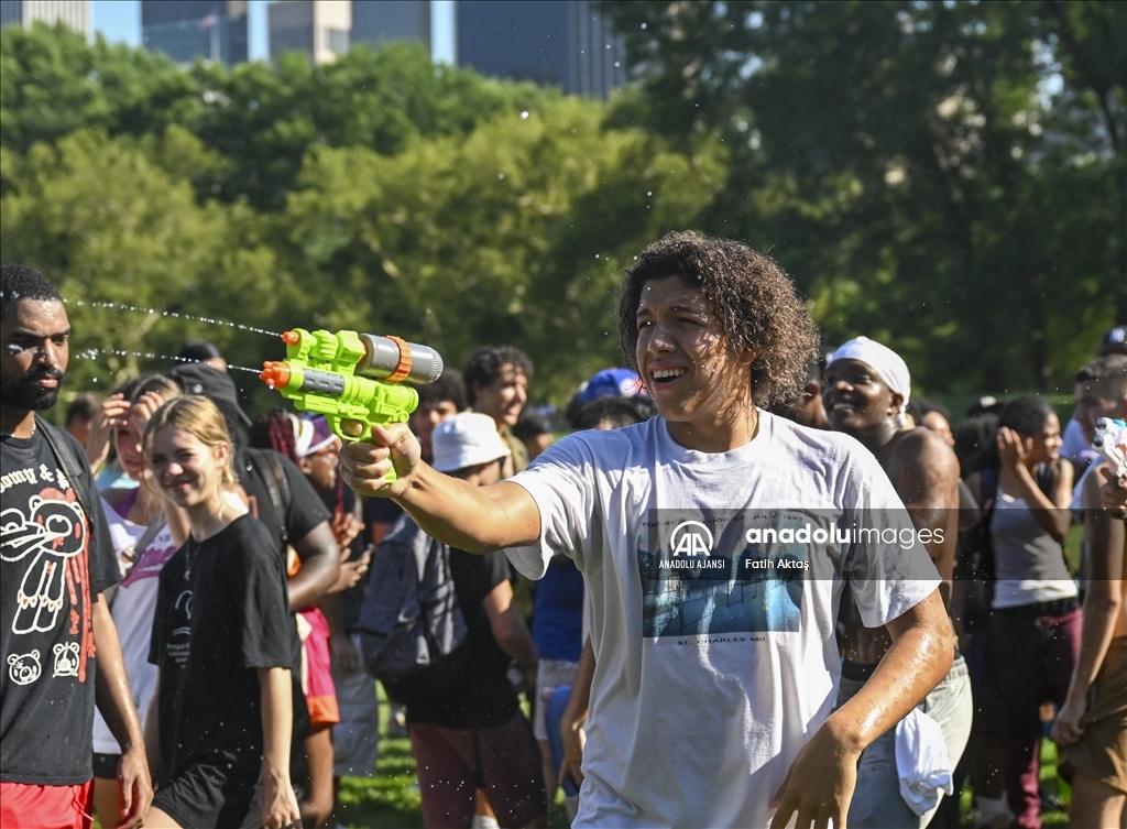 Central Park'ta su savaşı etkinliği