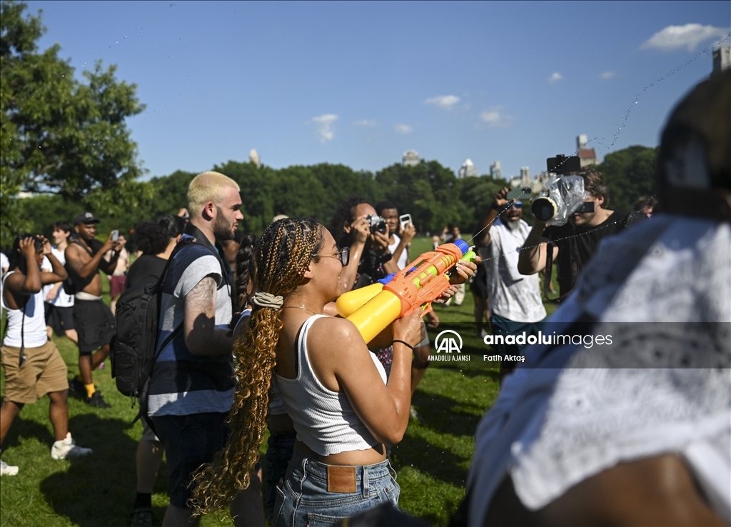 Central Park'ta su savaşı etkinliği