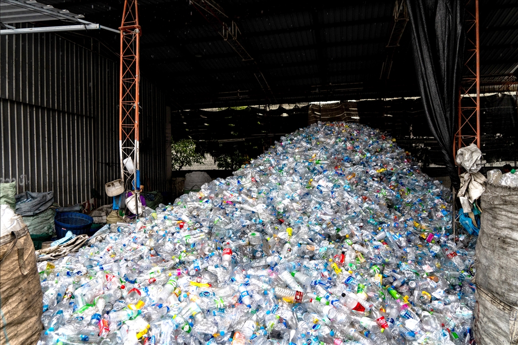 Plastic waste crisis in Thailand