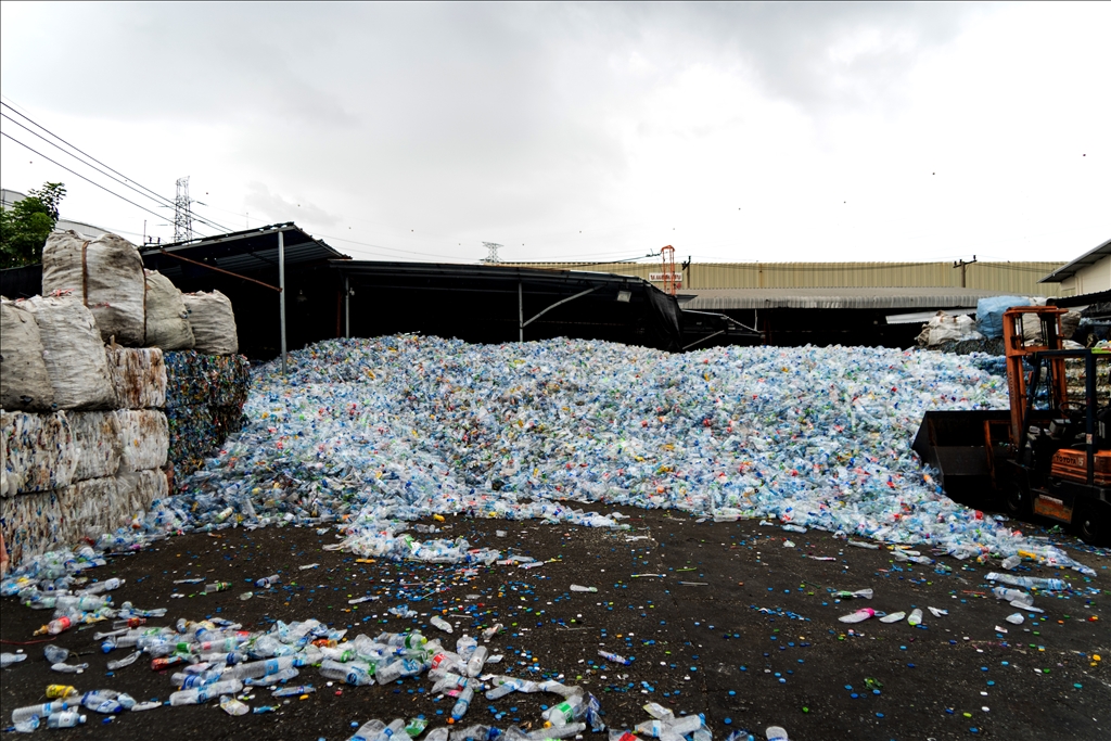 Plastic waste crisis in Thailand