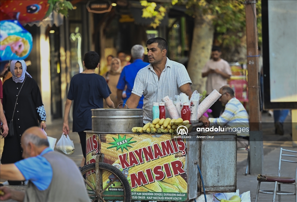 Kahramanmaraş'ta günlük yaşam devam ediyor