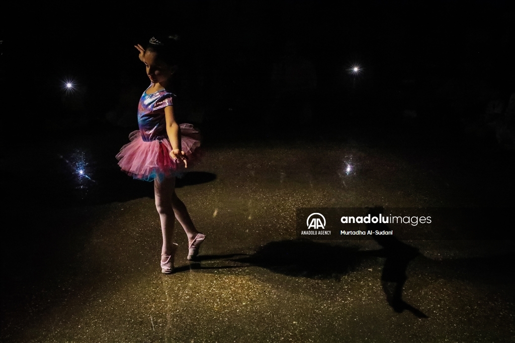 Ballet performance in Iraq