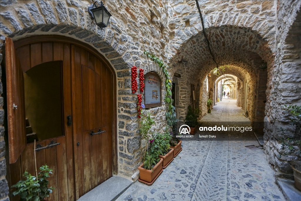 Daily life in Chios