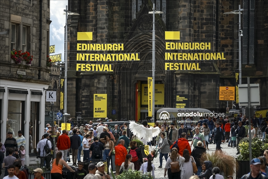 Dünyanın en büyük sahne sanatları festivali Fringe Festival Edinburgh'da düzenlendi