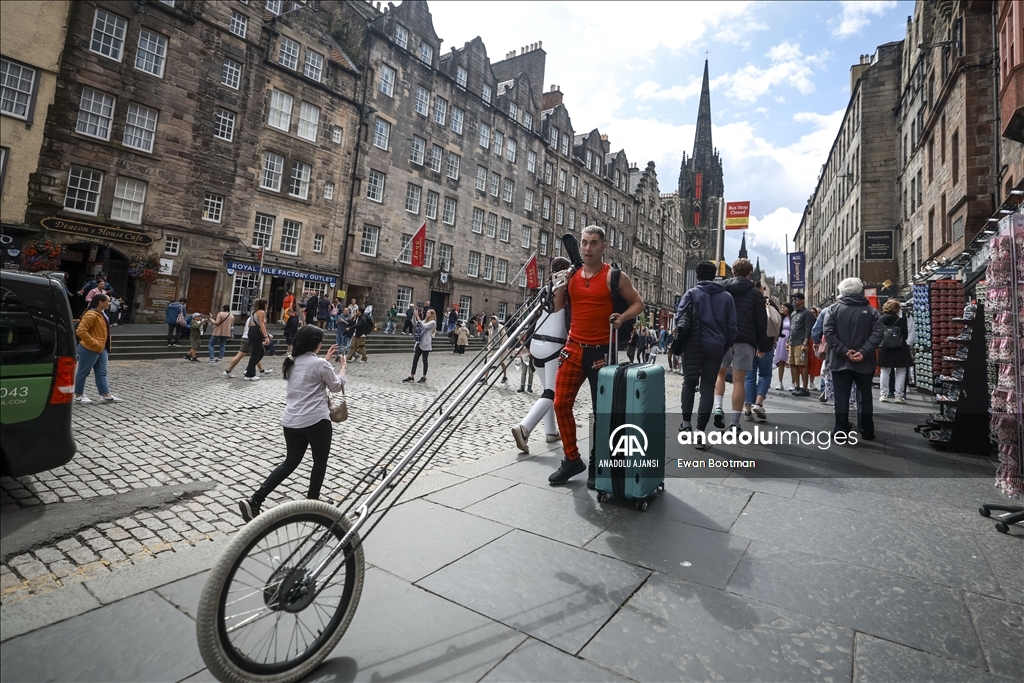 Dünyanın en büyük sahne sanatları festivali Fringe Festival Edinburgh'da düzenlendi