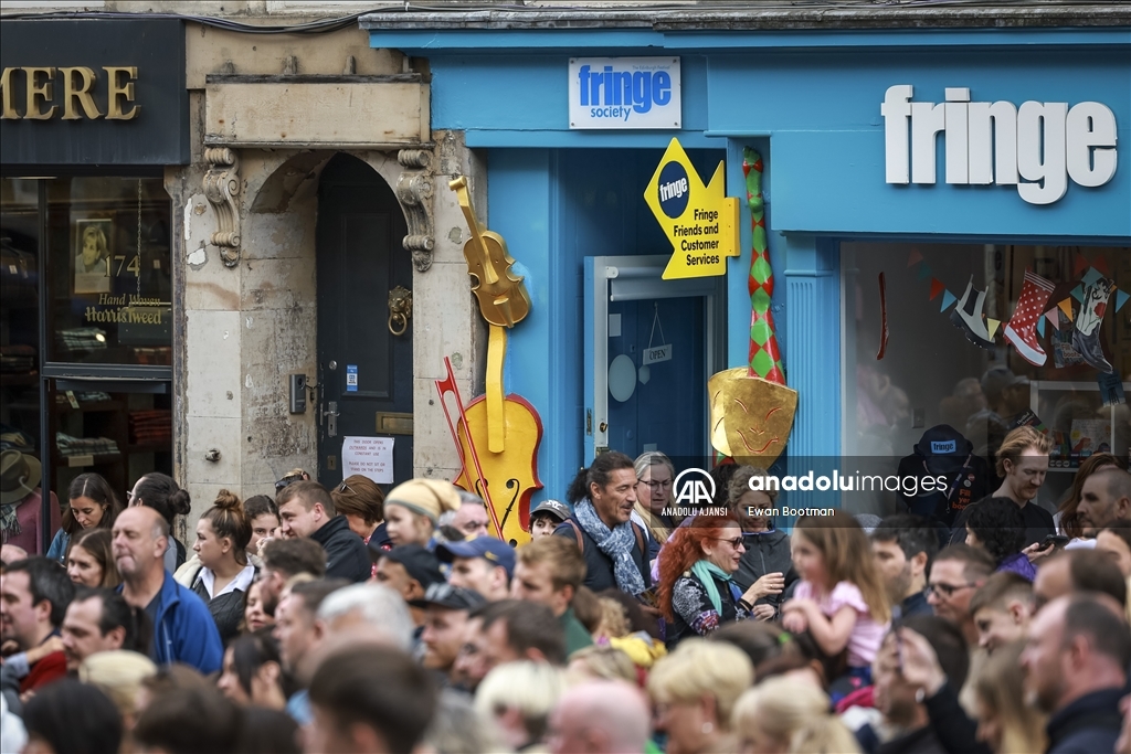 Dünyanın en büyük sahne sanatları festivali Fringe Festival Edinburgh'da düzenlendi