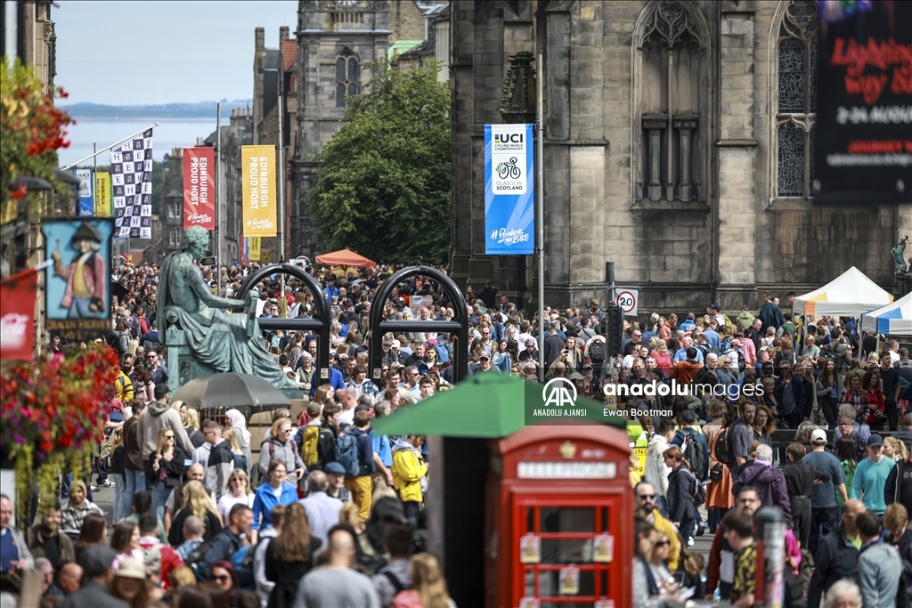Dünyanın en büyük sahne sanatları festivali Fringe Festival Edinburgh'da düzenlendi