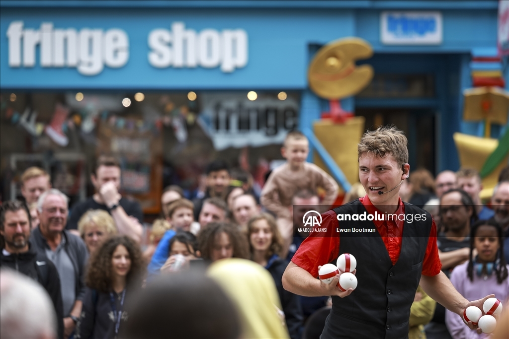 Dünyanın en büyük sahne sanatları festivali Fringe Festival Edinburgh'da düzenlendi