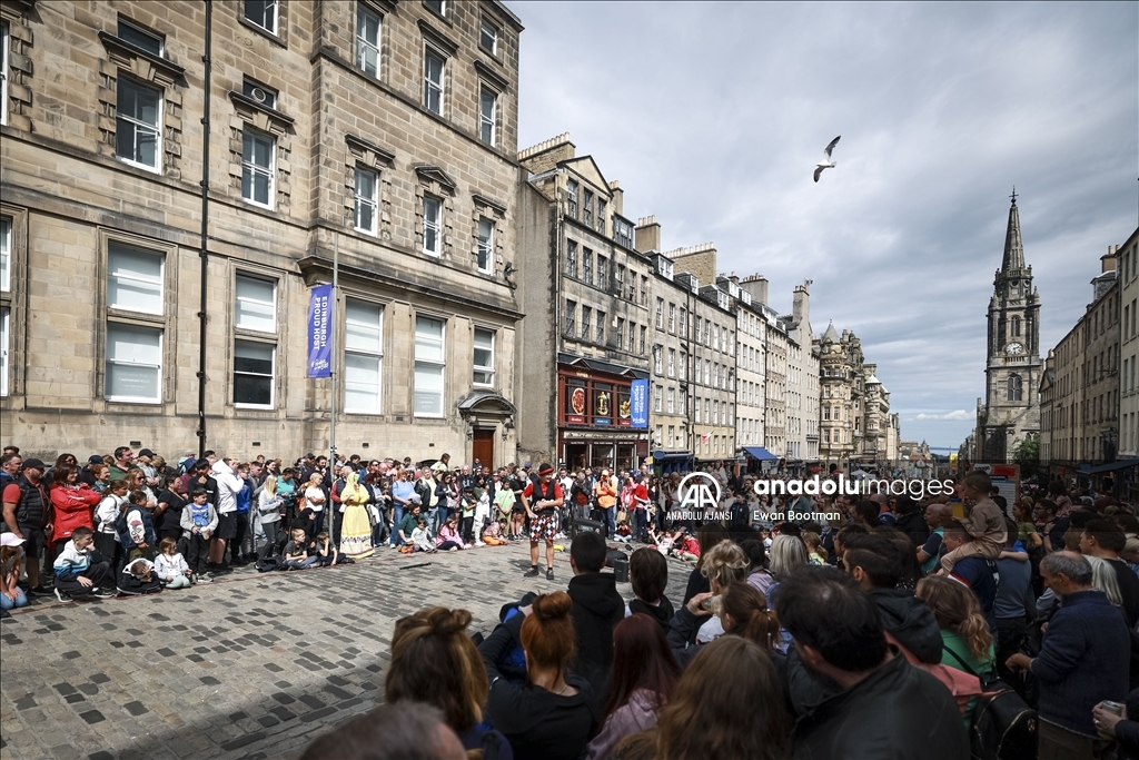 Dünyanın en büyük sahne sanatları festivali Fringe Festival Edinburgh'da düzenlendi