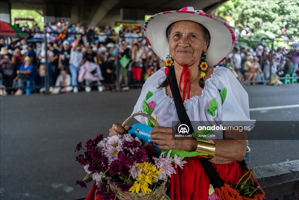 Kolombiya'daki Medellin Çiçek Festivali