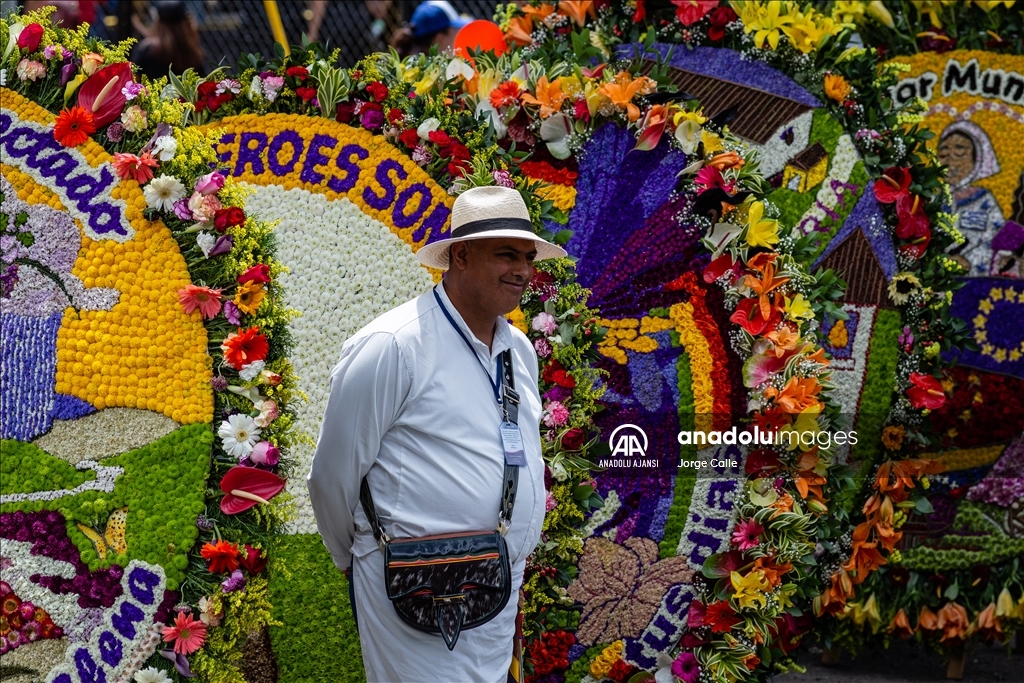 Kolombiya'daki Medellin Çiçek Festivali