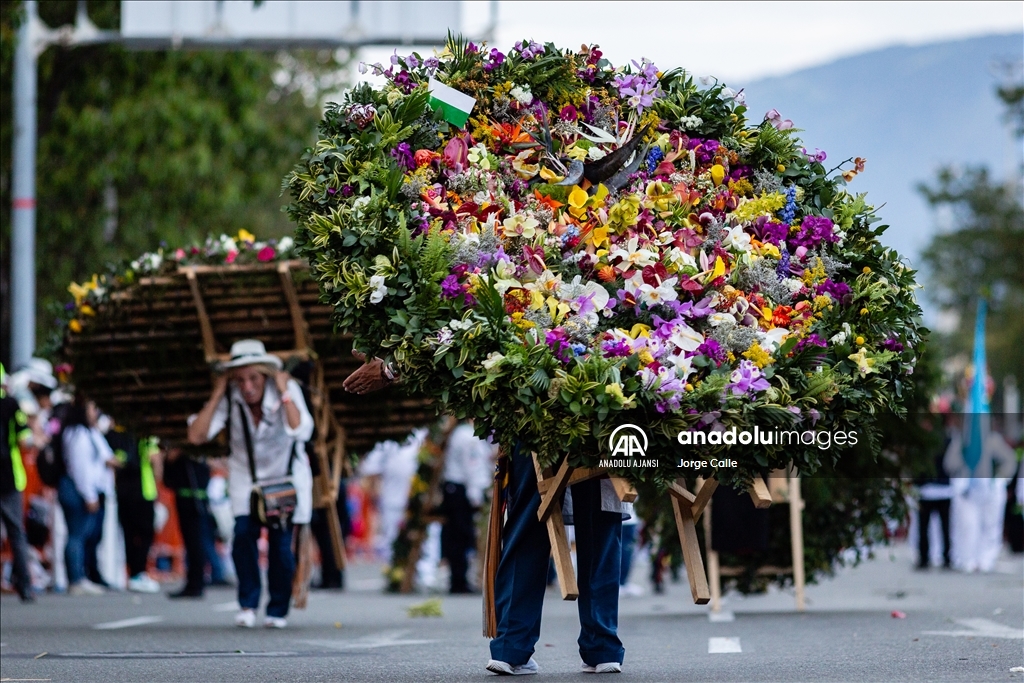 Kolombiya'daki Medellin Çiçek Festivali