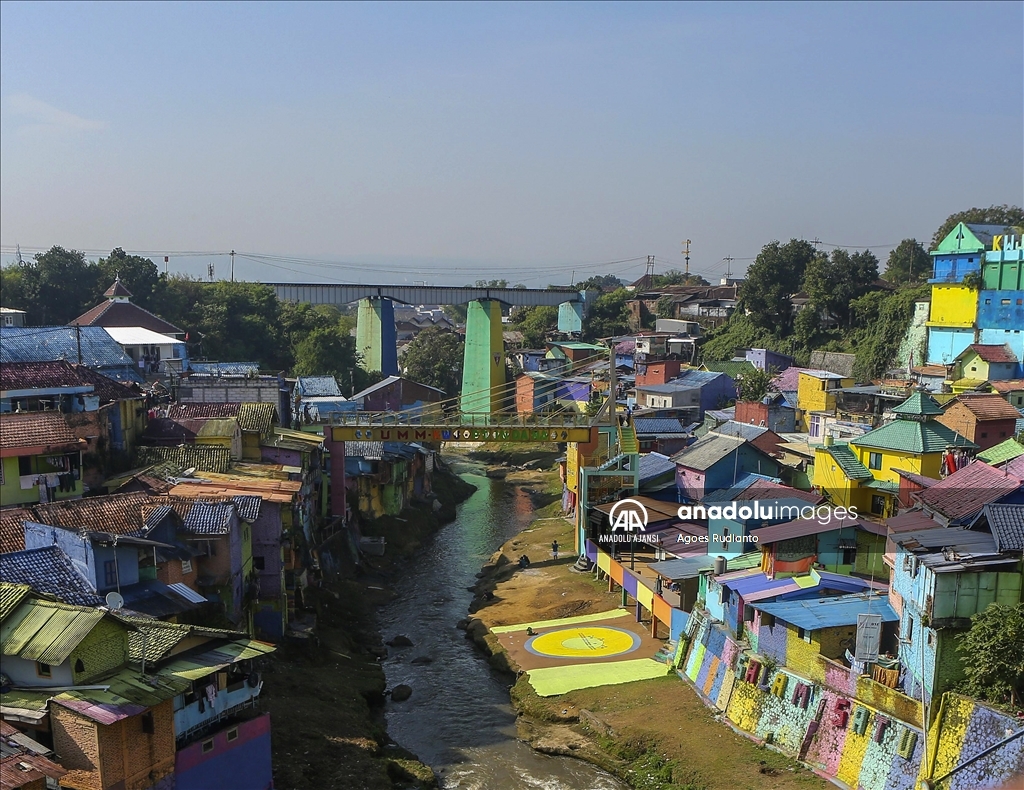 Endonezya'nın Malang kentindeki rengarenk evler