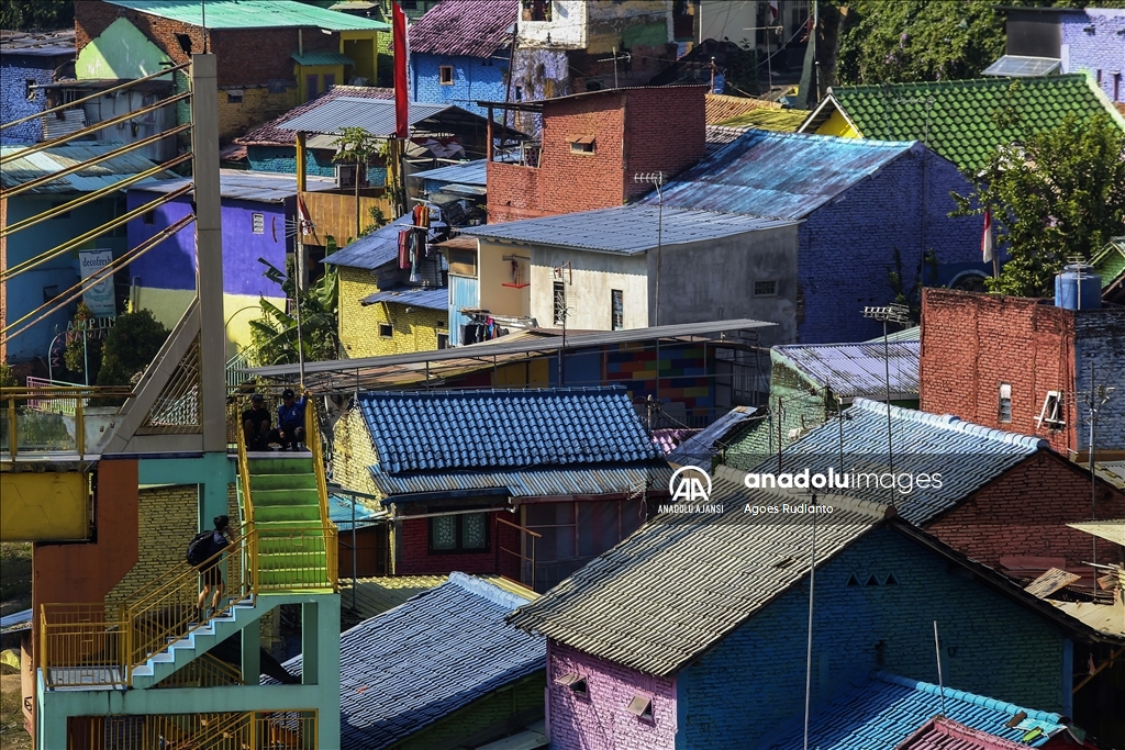 Endonezya'nın Malang kentindeki rengarenk evler