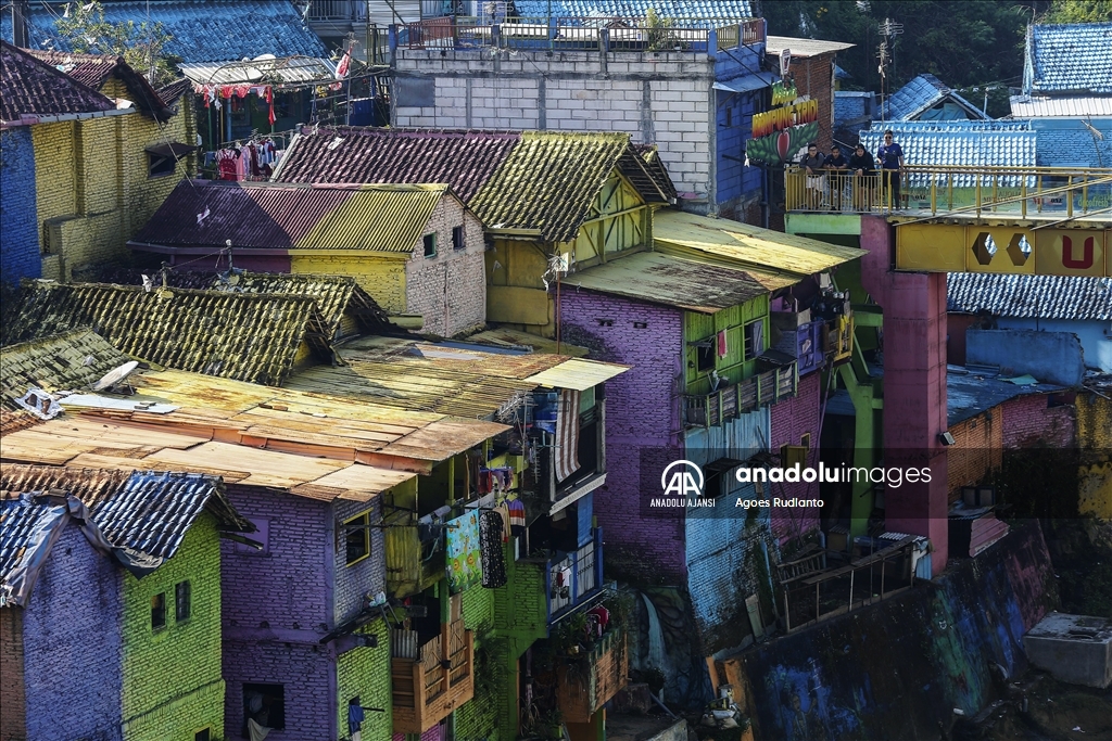 Endonezya'nın Malang kentindeki rengarenk evler