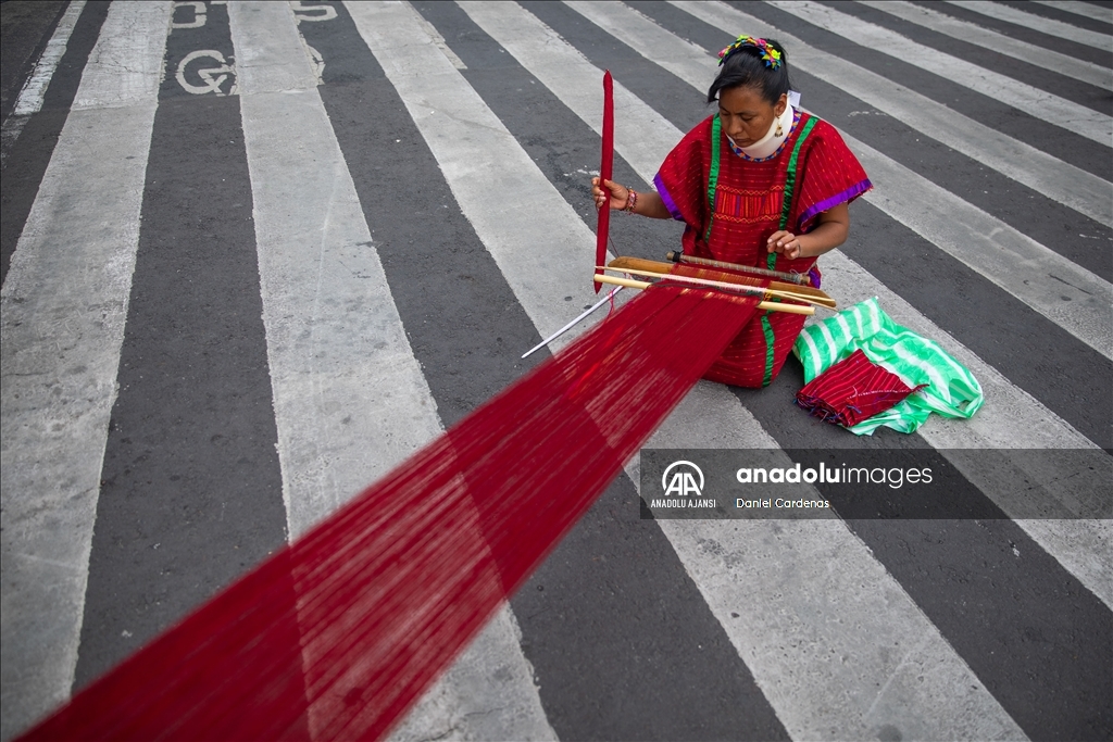 Meksika'da ''Uluslararası Dünya Yerli Halklar Günü''