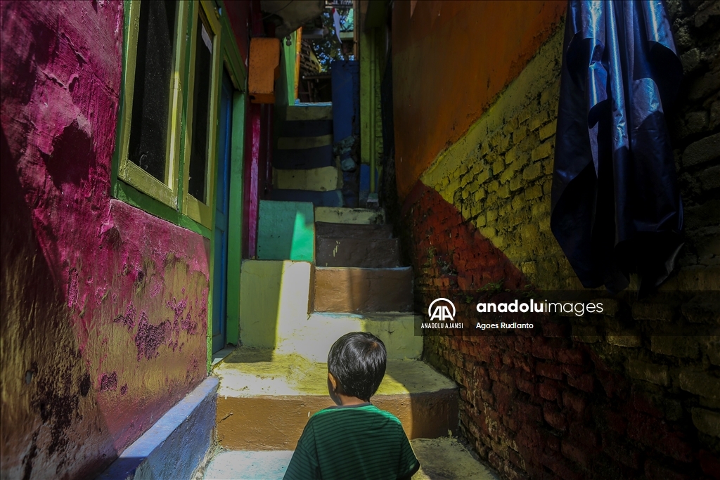 Endonezya'nın Malang kentindeki rengarenk evler