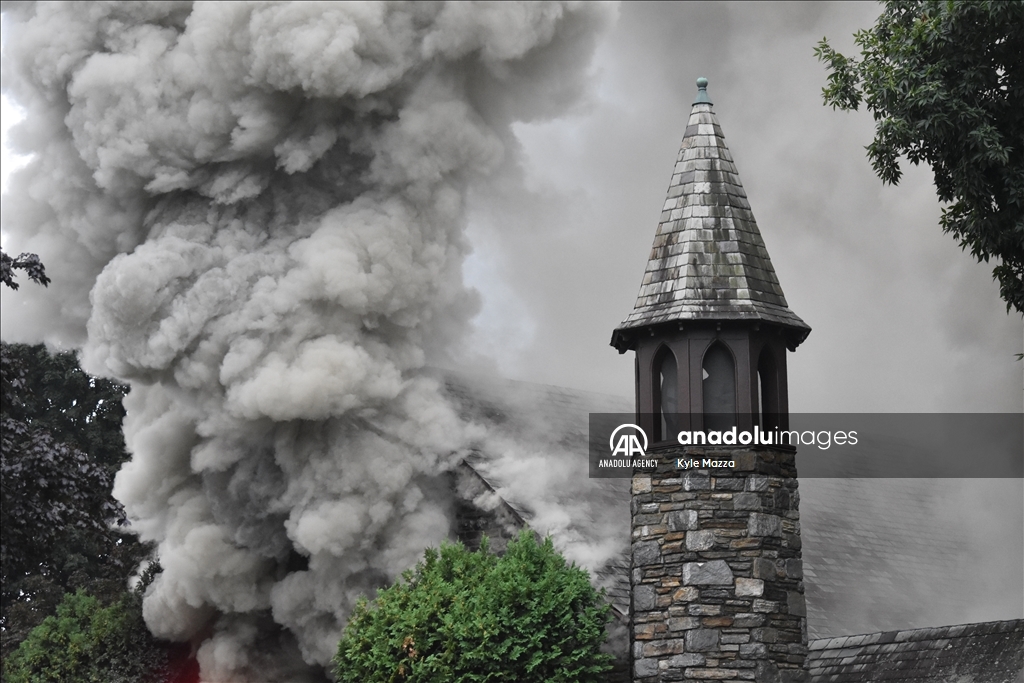 Fire breaks out at church in Montclair, New Jersey